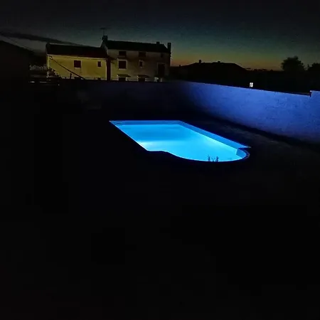 Peroj 100 C Apartment Peroj