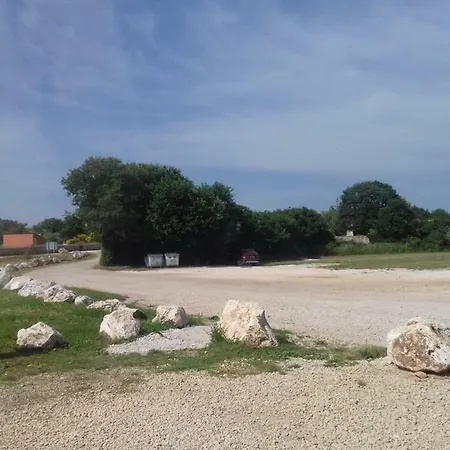 Peroj 100 C Apartment Peroj